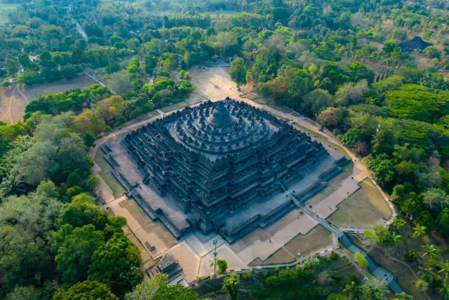 Panduan Wisata Jawa Tengah: Menyatu dengan Alam, Budaya, dan Ragam Kuliner